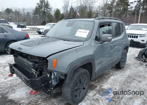 2017 Jeep Renegade Deserthawk 4X4 z USA, uszkodzony, nr VIN ZACCJBCB9HPF52718